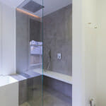 Sit in shower unit